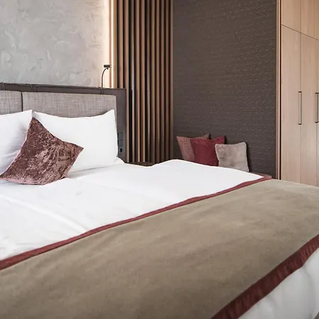 Salzburg Hotel 4*